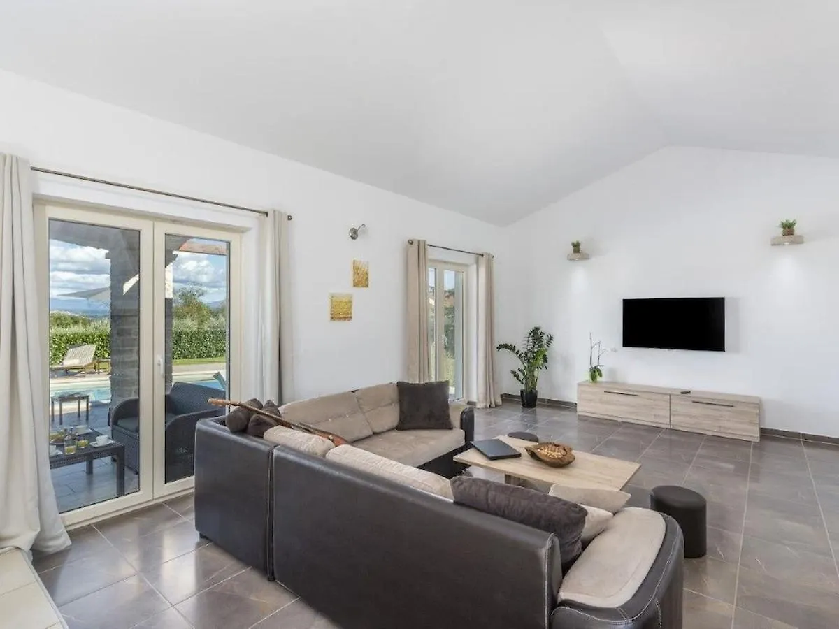 Activity Villa Melli With Pool In Vizinada